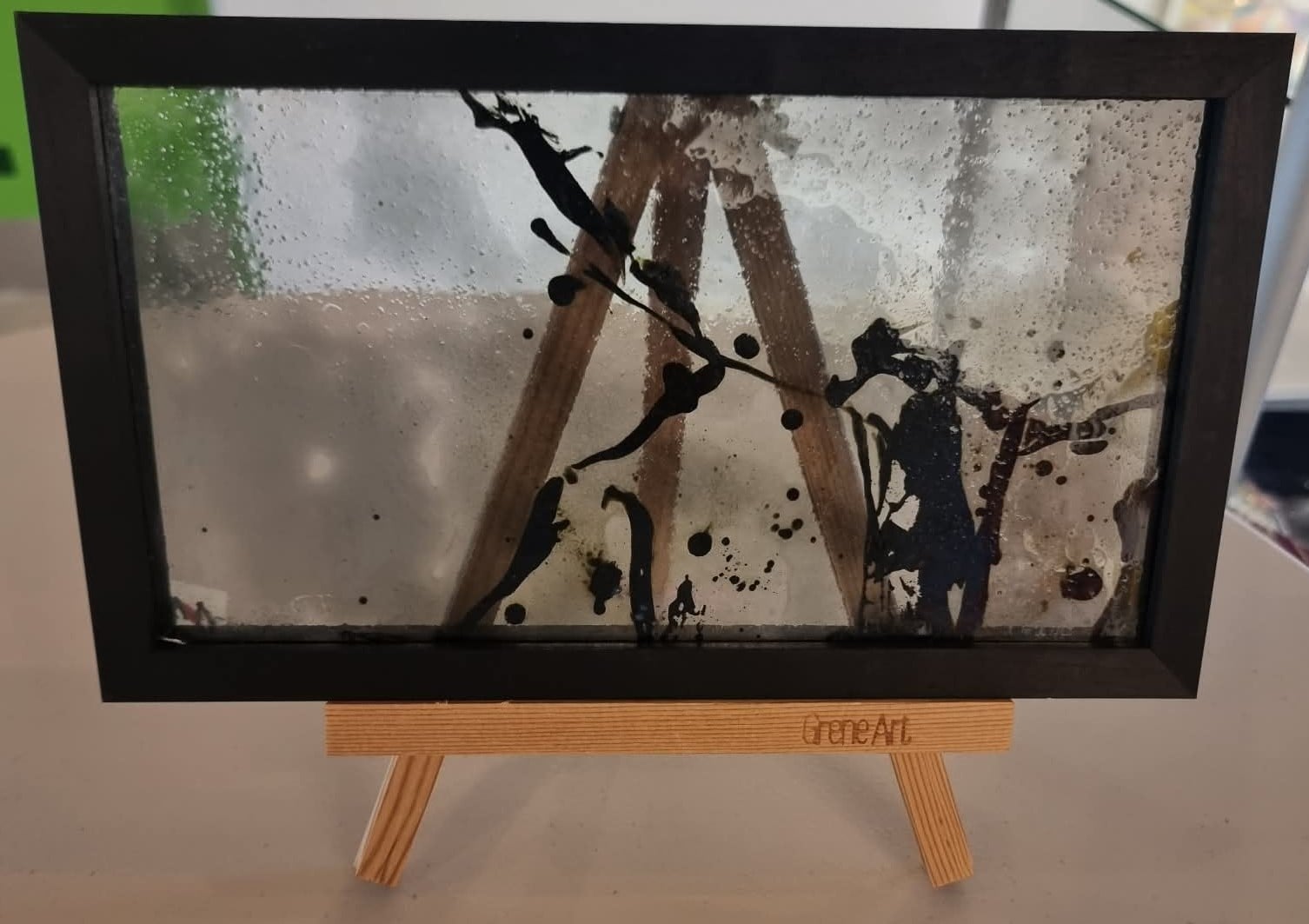 66. Tróndur Patursson
Glas - 17 x 30 cm