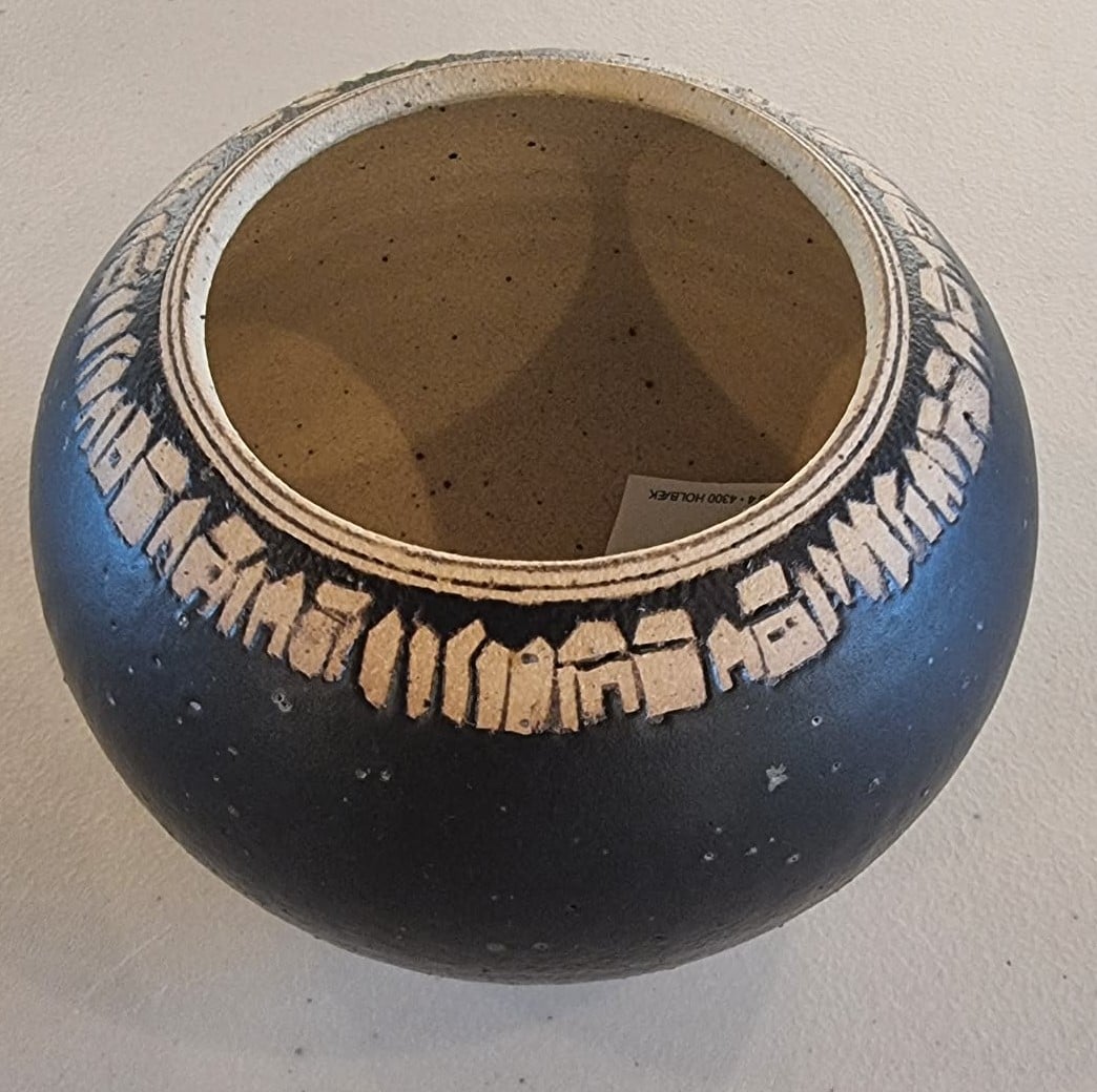 78. Marianne Sørensen
Keramik - H10, Ø14 cm